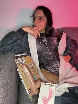 Poison_Ivy_29's Live XXX Chat