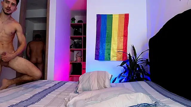 Two_sinzXX's Live XXX Chat