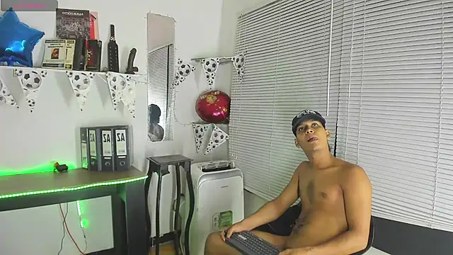 xxKamadevaxx Pertunjukan Webcam