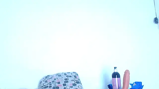 xxxsarahot250316's Live XXX Chat