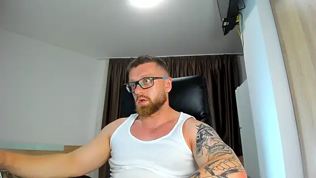Онлайн чат XXX Findom_guy