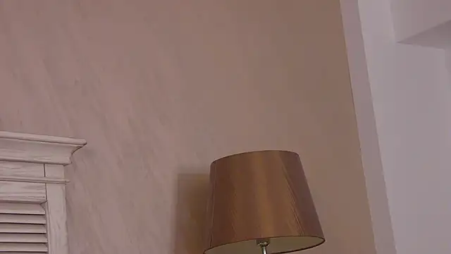 צ'אט XXX בשידור חי של AliraNightvale