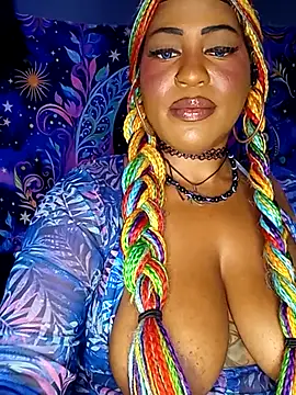 AmazonianMistress 现场XXX聊天