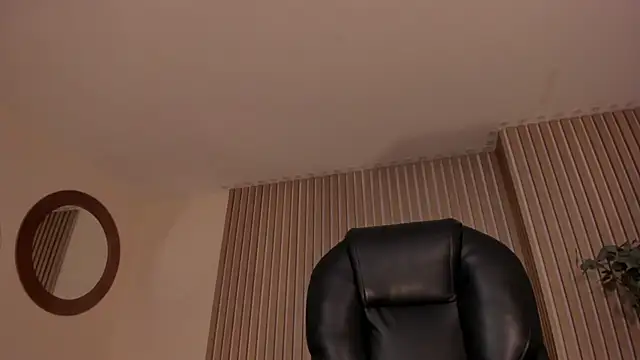 MiaFarrell_ Chat XXX in diretta