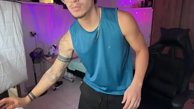 Chat XXX en directo de Kisan_Smith