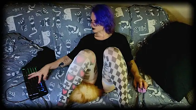 Chat +18 de SparkyFerret ao vivo