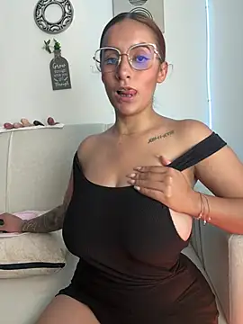 Seized_lust Adlı Modelin Canlı XXX Sohbeti