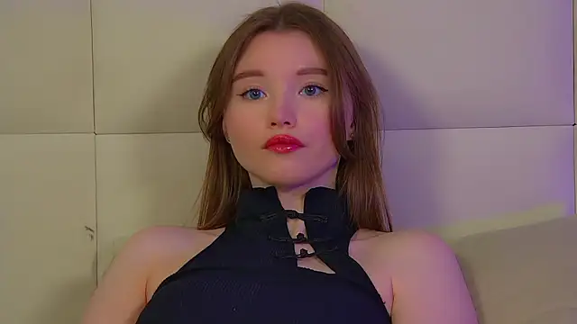 XXX chat uživo modela KeiraAsti