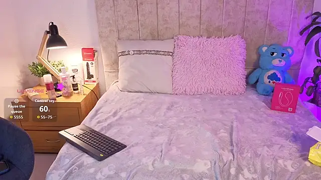 Emilly-hall 라이브 XXX 채팅