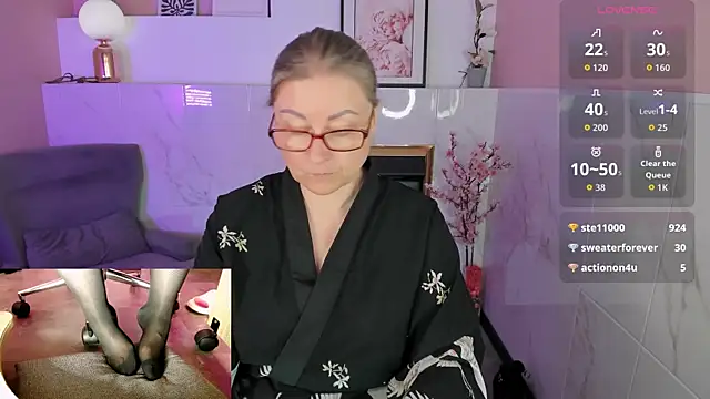 Alexandra_Kind 现场XXX聊天