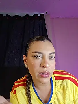 Chat +18 de AmaiaSalvatore ao vivo