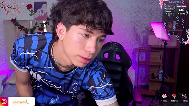 kaelwolf_tay's Live XXX Chat