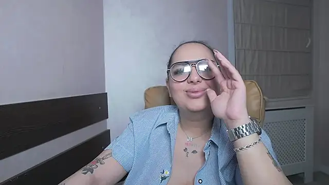 Živý XXX chat BustyAllyy