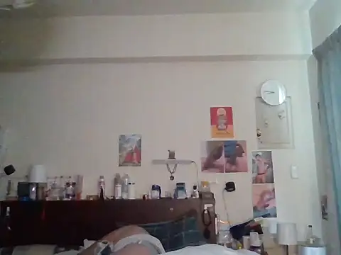 ilove90123 Show in webcam
