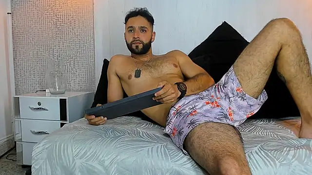 Chat +18 de Mike333_ ao vivo