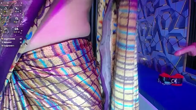 Chat +18 de heyy_kiran ao vivo