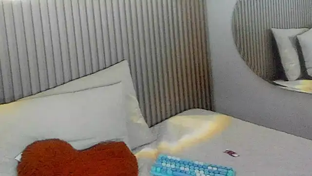 Chatroom XXX en direct de Iris8_