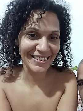 צ'אט XXX בשידור חי של Aixa_mommy