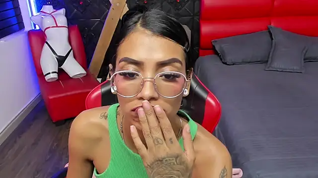 KarlaSlutSkinny__'s Live XXX Chat