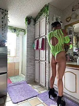Онлайн чат XXX TranSexualJade95