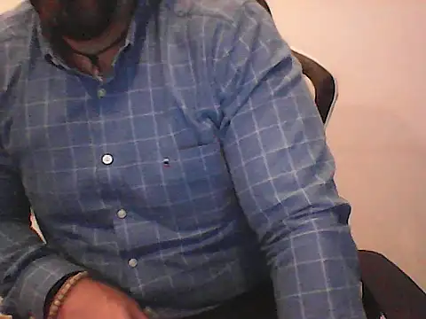 Kalel17073's Live XXX Chat