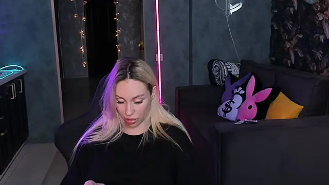 Blckmirrorr Live XXX-Chat
