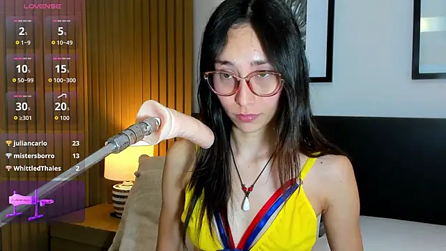 doll_bella_'s Live XXX Chat