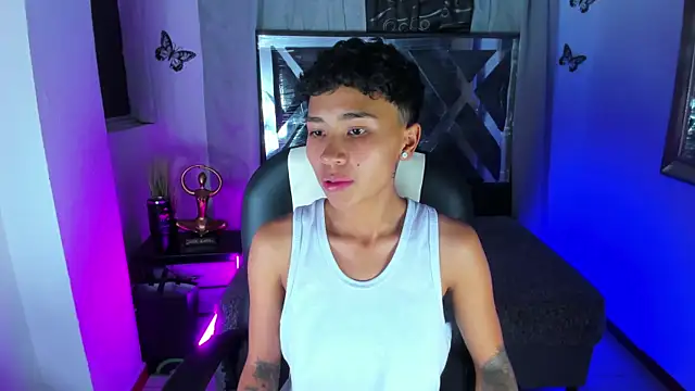 nova_sex01 Adlı Modelin Canlı XXX Sohbeti
