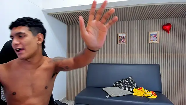 Fun_BoysW live XXX chat
