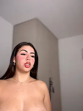 Mary_ivett Chat XXX live