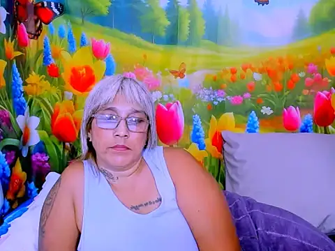 Chat XXX en directo de indianroxy