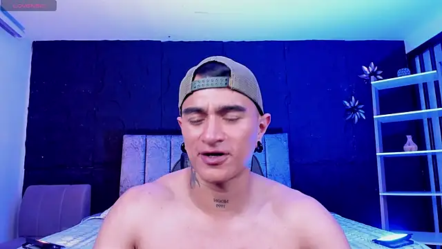 LiamDeepのライブXXXチャット
