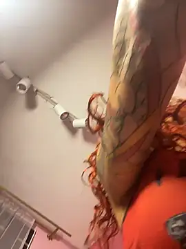 צ'אט XXX בשידור חי של PrettyChloe_