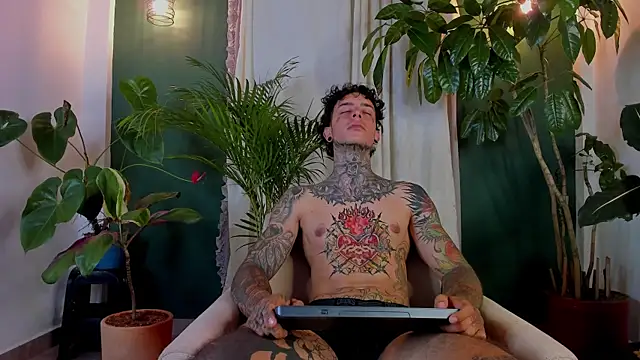 Czat XXX na żywo – Aron_ford