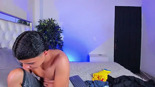 دردشة Liam_Dustin الجنسية المباشرة