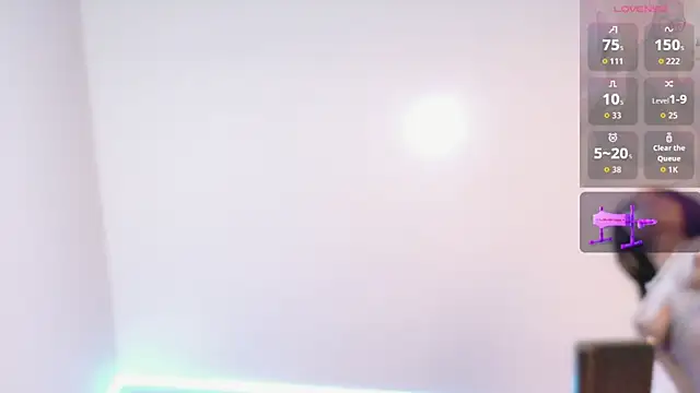 Chat +18 de amy_miller1 ao vivo