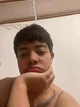 צ'אט XXX בשידור חי של lexa_kitty