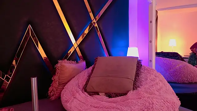 Adel_Nesbiit XXX чат на живо