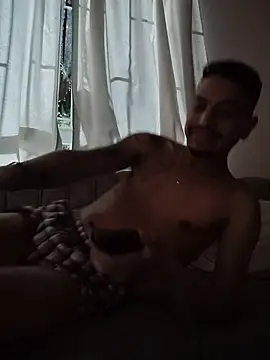 Juann-cock's Live XXX Chat