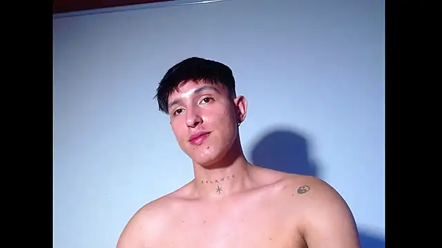 rowanbig Live XXX Chat