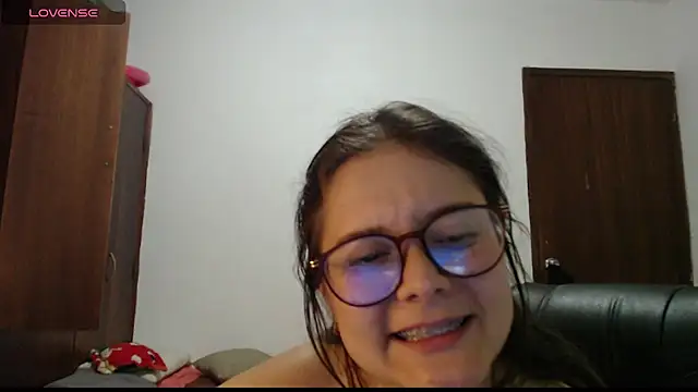 MadieeLorez's Live XXX Chat
