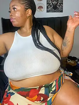 LunaCovenn's Live XXX Chat