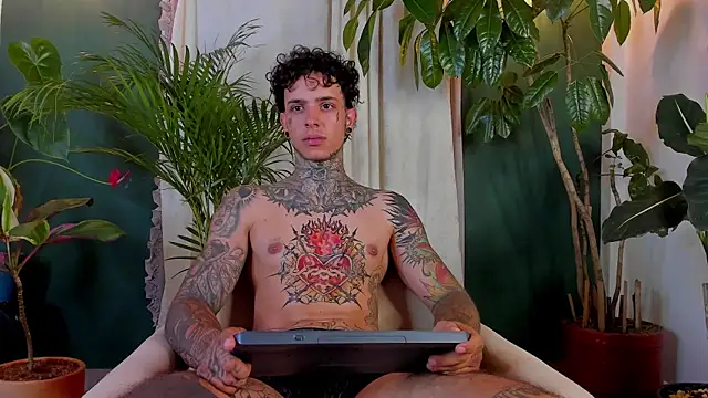 Chat +18 de Aron_ford ao vivo