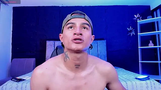 LiamDeep live XXX chat