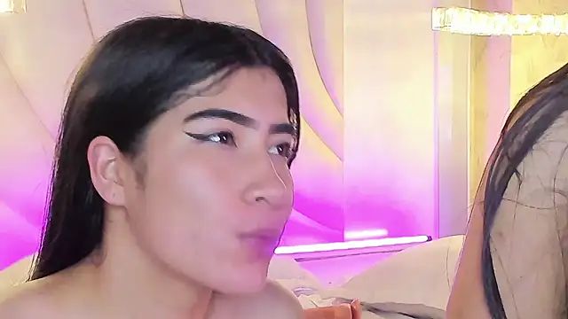 Chat XXX en directo de siara_and_zoe