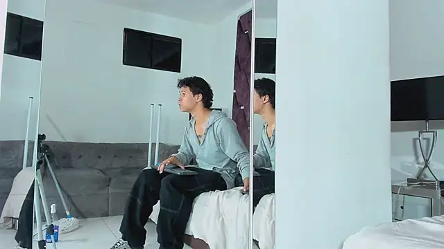 TonyBenedetti Webcam Show