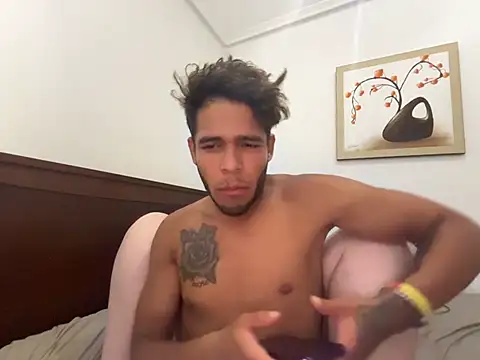 blackandwhite221 live XXX chat