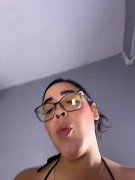 FireDollx's Live XXX Chat