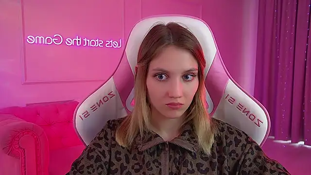 StacyEvances élő XXX-chatje
