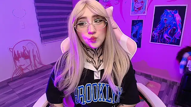 دردشة Miwa_violet الجنسية المباشرة